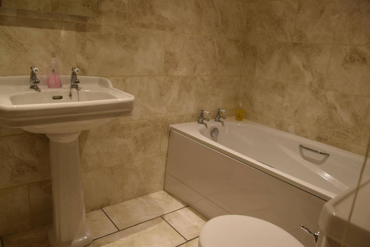 Manor Farm Egerton Bed & Breakfast Malpas  Екстериор снимка